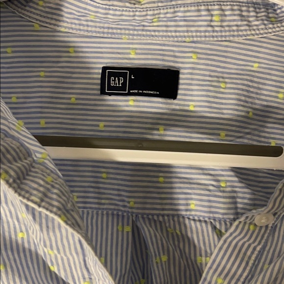 Gap Button-Up - Picture 2 of 3